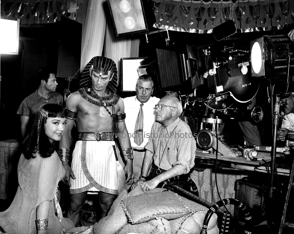 DeMille 1956 Ten Commandments.jpg